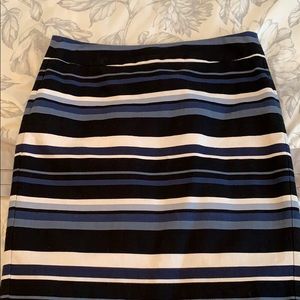 BANANA REPUBLIC Spring skirt. Excellent condition